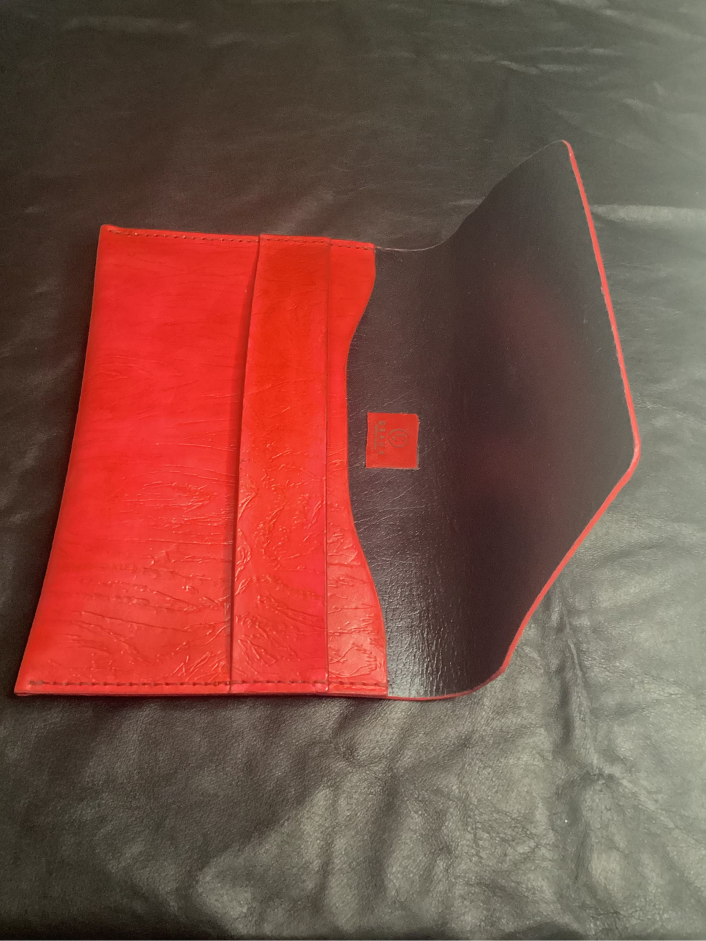 ÉLAN No. 06 — ROUGE